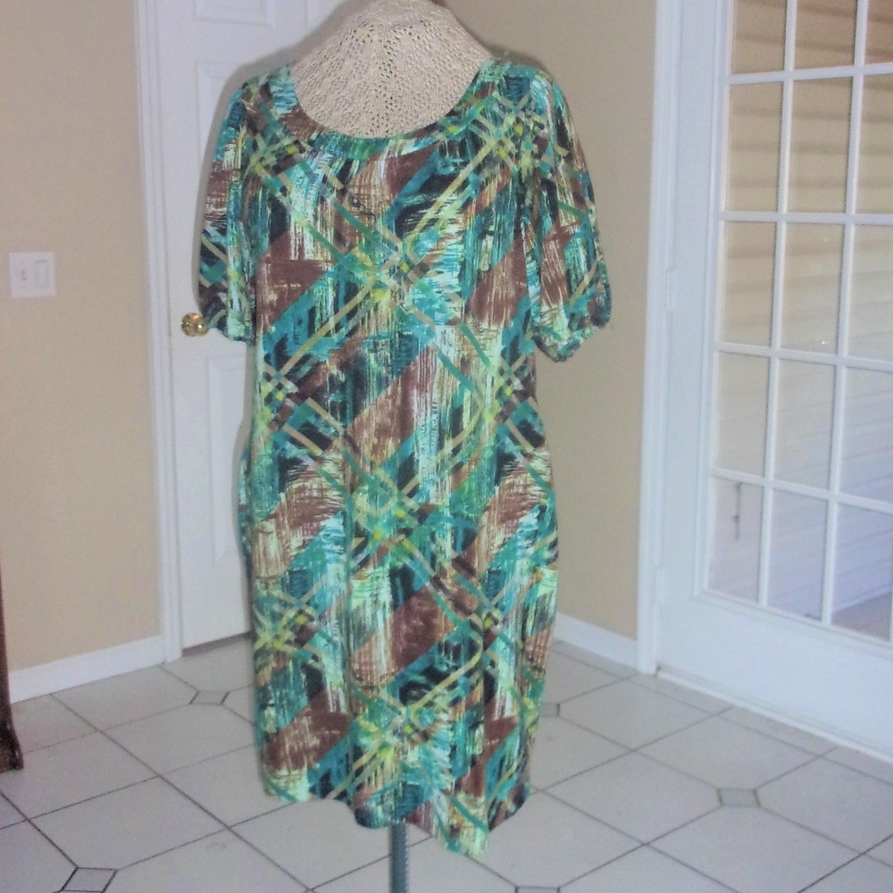 Feminine Styling Abstract Print Soft Knit Dress
